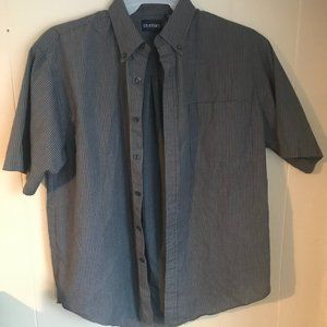 Men's Short-Sleeve Button Down Shirt